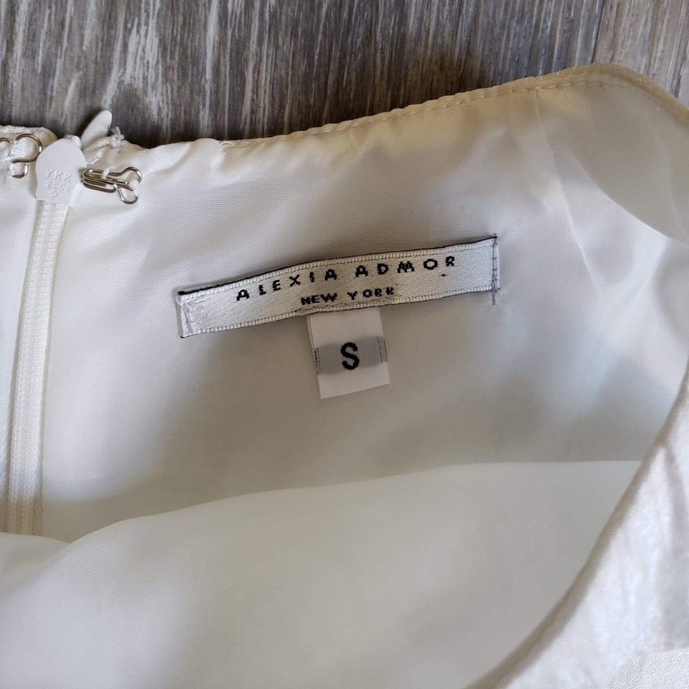 Alexia Admor dress - Picture 12 of 16